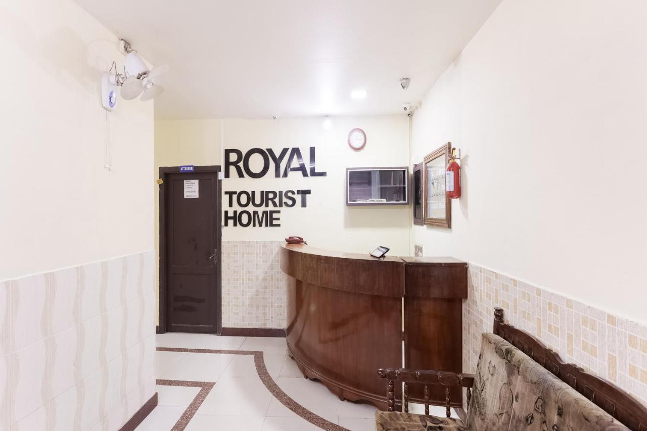 Spot On 60665 Royal Tourist Home Valancheri Exterior foto